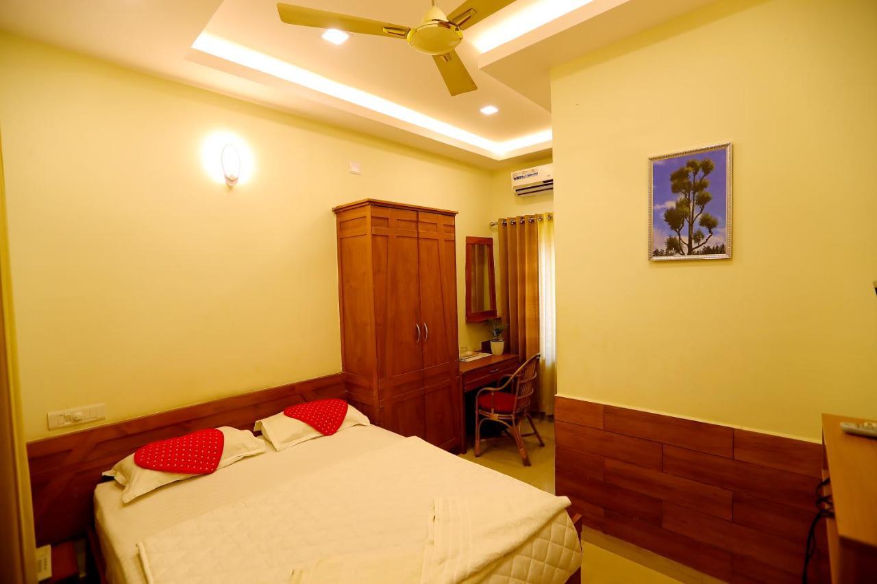Sapphire Inn Nedumbassery Exteriér fotografie
