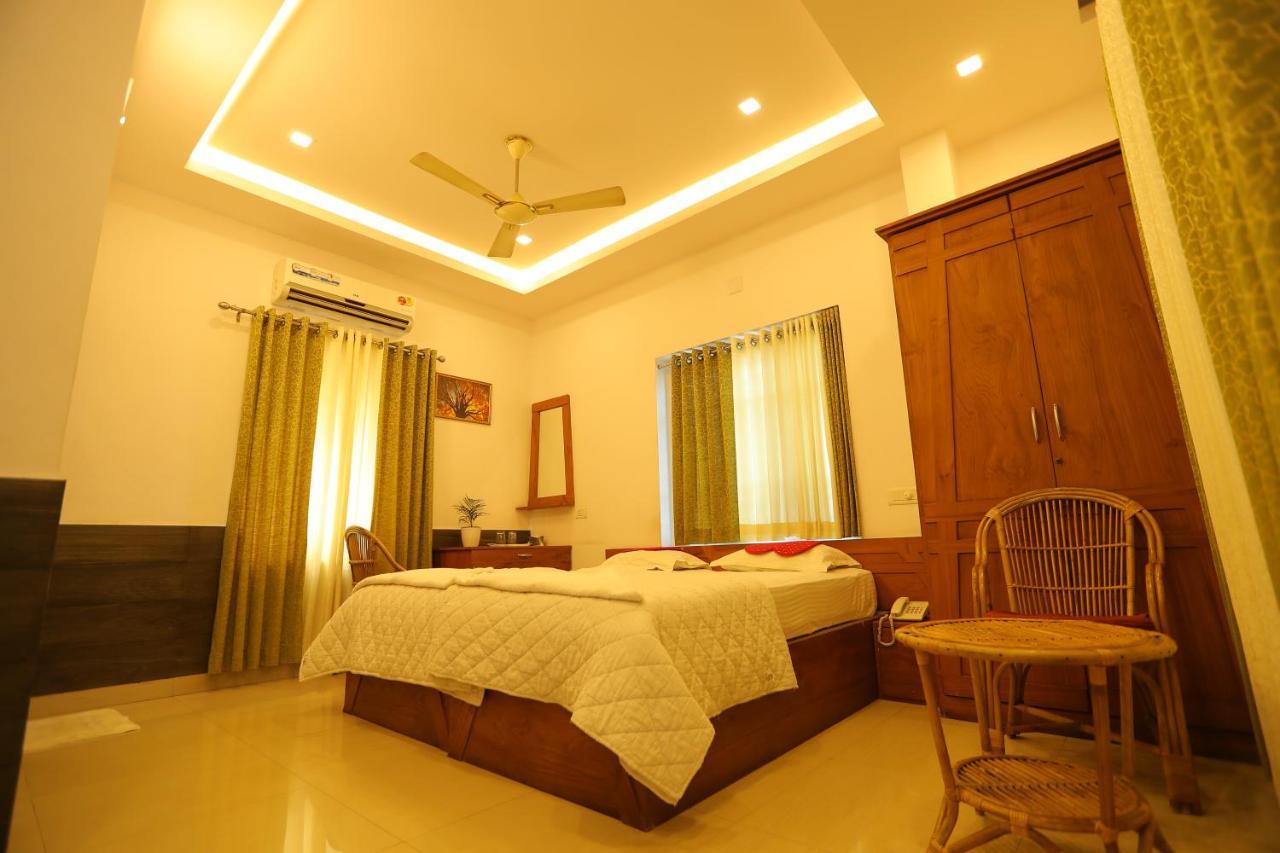 Sapphire Inn Nedumbassery Exteriér fotografie